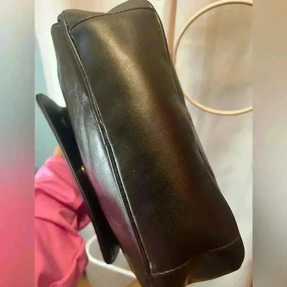 Mano Black Leather classic style shoulder bag - Picture 7 of 12